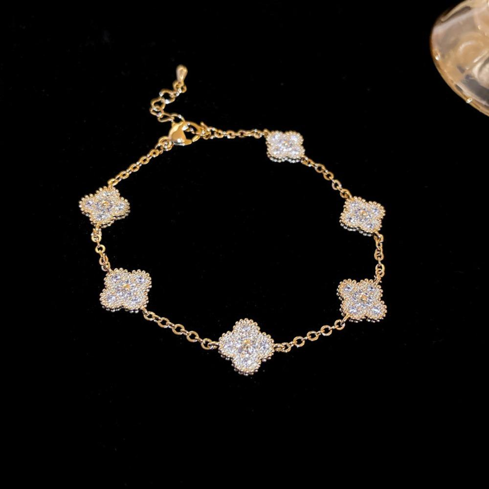 High-end Lucky Four-leaf Clover Bracelet Light Luxury High-end Temperament Hand Jewelry Fashion Design Jewelry