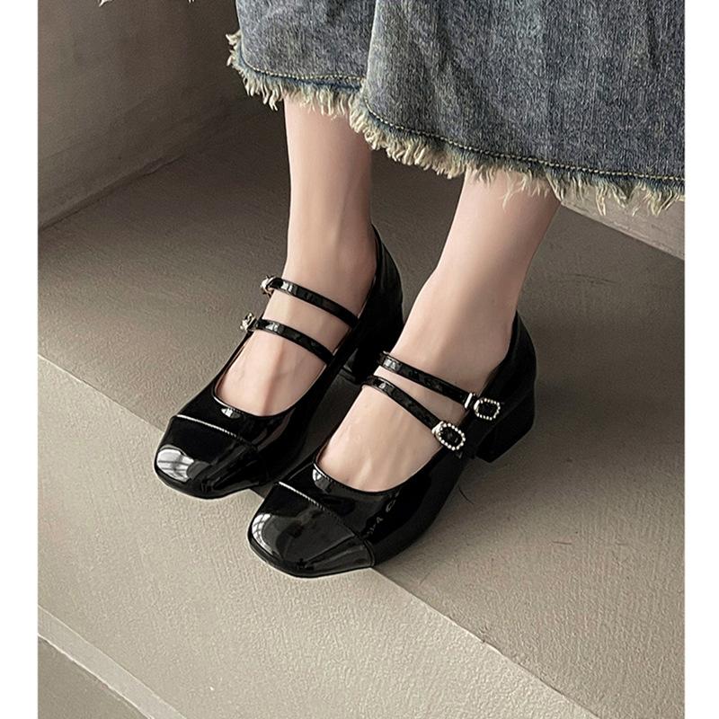 French Gentle Evening Breeze Mary Jane Single Shoes Women's 2025 New Soft-soled Commuting Lazy People Pedal Small Leather Shoes
