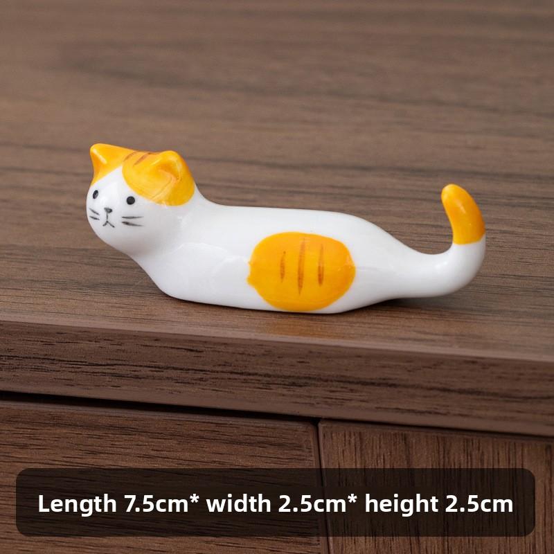 Japanese Ceramic Cute Lucky Cat Chopstick Rest Brush Holder Figurine Creative Home Kitchen Table Decor Office Desk Accessory