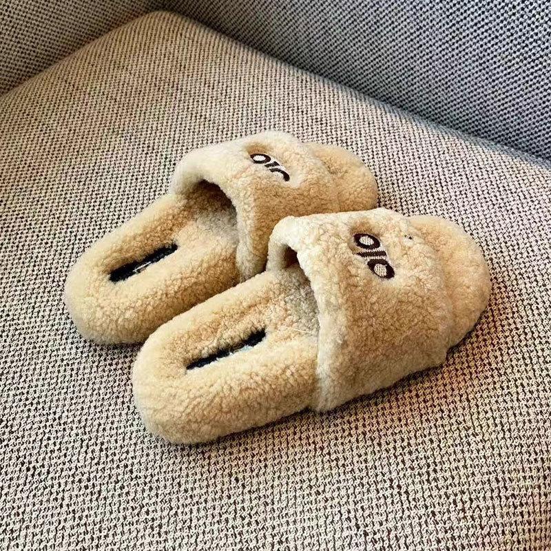 thick-soled lamb wool slippers women's outer wear women's shoes new autumn and winter versatile fashion one-word plush cotton slippers