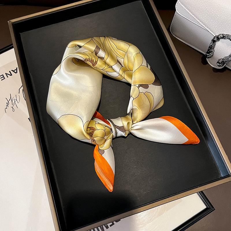 Beige Silk Silk Scarf Small Square Scarf Women's Versatile 111 Mulberry Silk Headband Small Silk Scarf Fashion Small Scarf with Shirt