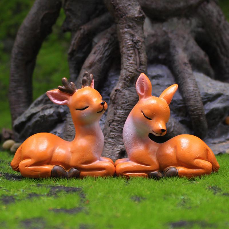 Cute Deer Resin Miniatures For Event Animal Decoration And Friendship Gifts