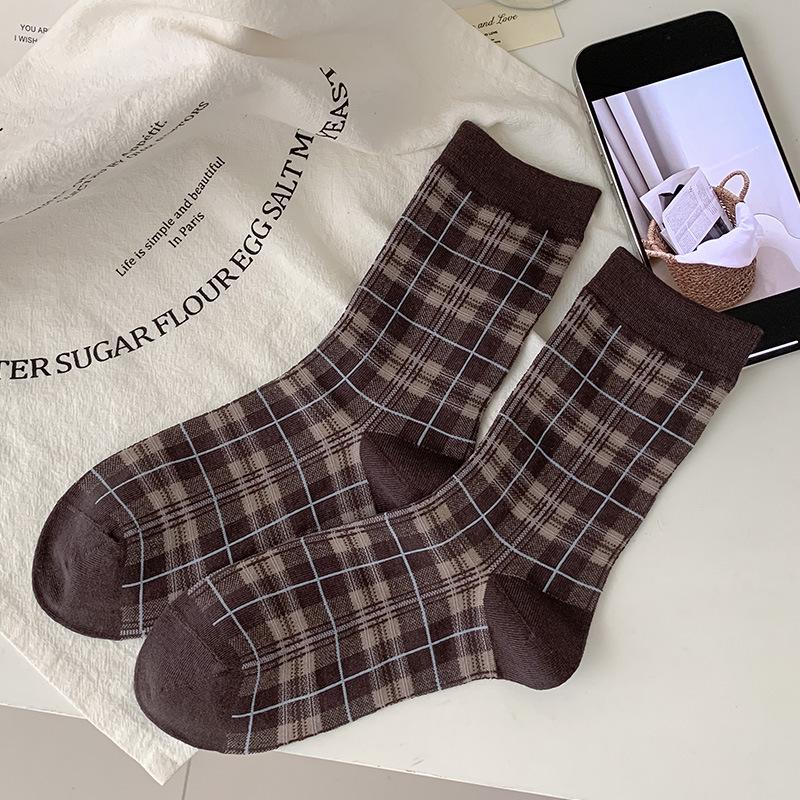 Japanese-British Retro Plaid Mid-Calf Socks for Women - Autumn/Winter, Versatile for Commute & Birkenstock Shoes
