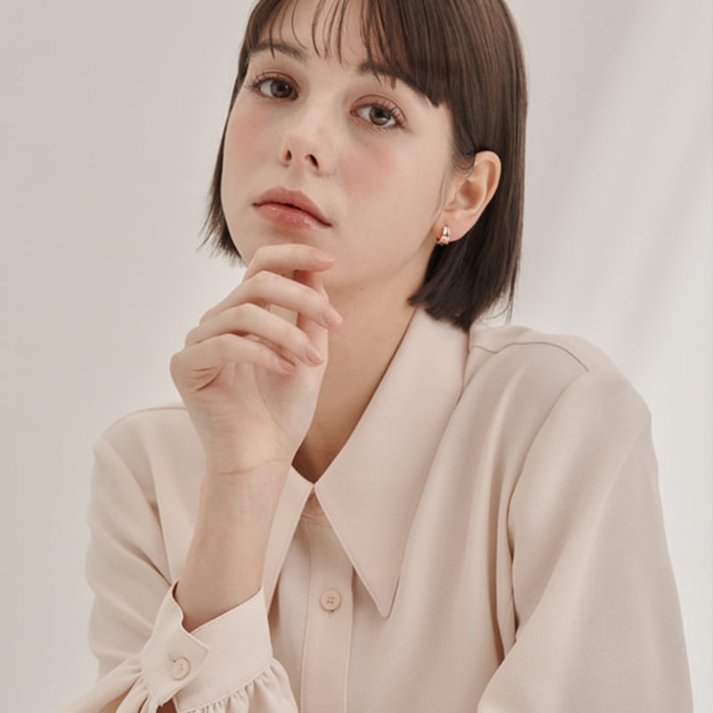 ELLE Jewelry 14K GF Simple Line Hole One-Touch Earrings ELGPEE558