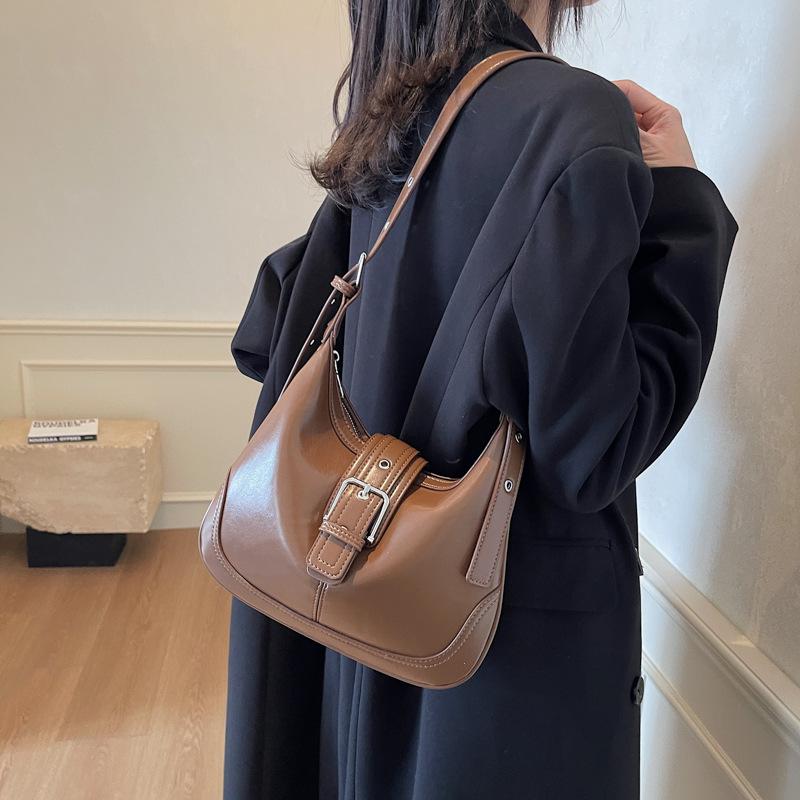 Underarm Bag Women's 2025 New High-end Sense Foreign Style Women's Niche Design Oily Leather Fashion Explosion Shoulder Messenger Bag