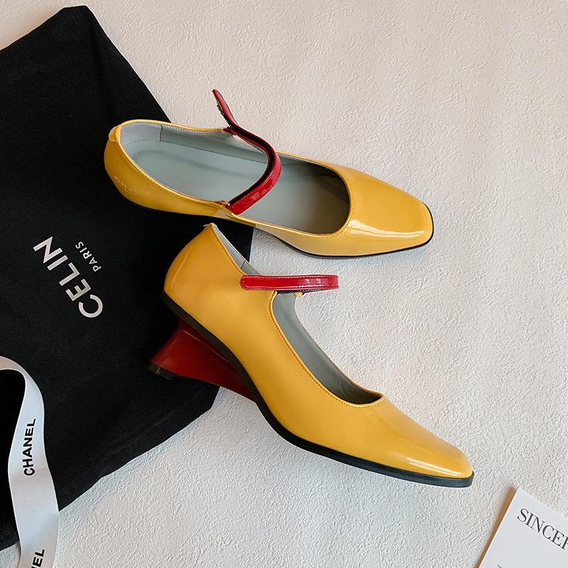 

Niche slope heel contrasting color Mary Jane single shoes new 5cm middle heel Velcro word with round head light mouth small leather shoes 39 жёлтый