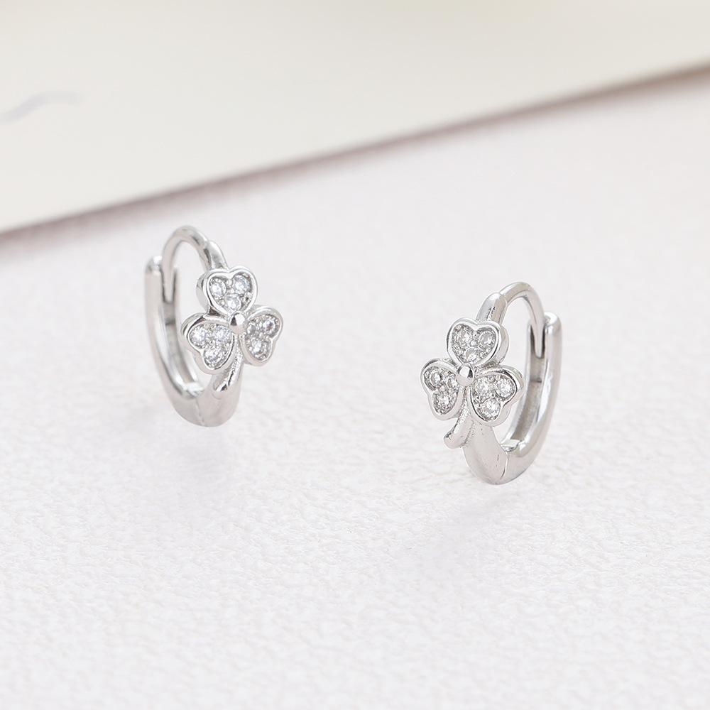 Clover Zircon Ear Buckle Commuter Earrings Fresh Summer Small Flower Diamond Earrings Women