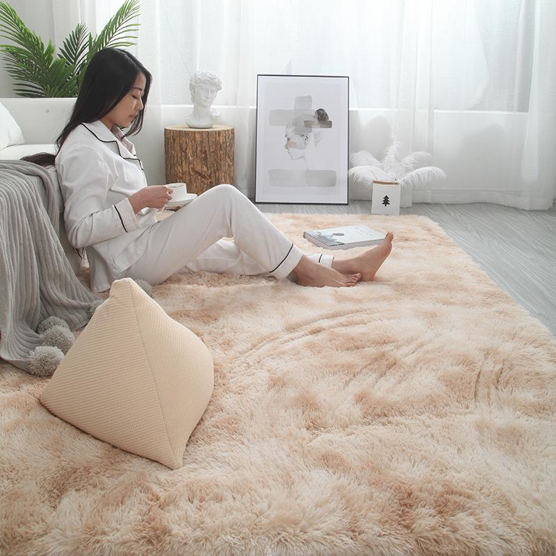 Silk and Wool Tie-Dye Plush Bedroom Rug