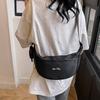 Japanese casual dumpling bag sports wind messenger bag women's large-capacity canvas bag students class shoulder commuting bag tide