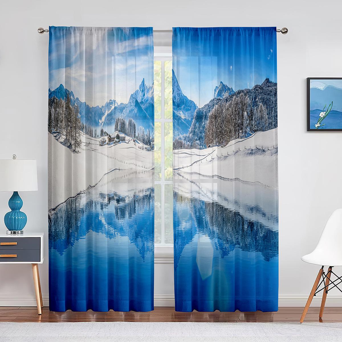 Зимний фермерский дом в заснеженных горах и заснеженном лесу — фото 8