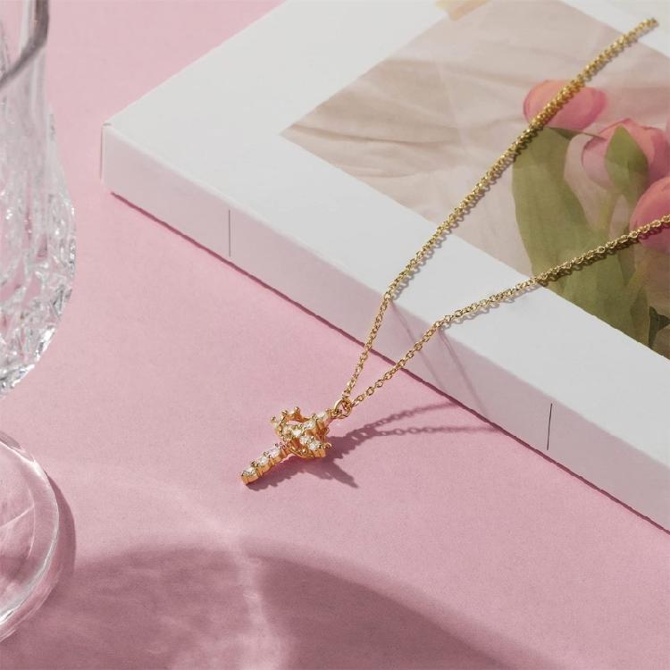 Fashionable Diamonds Stainless Steel Crosses Choker Necklace Pendant with Elegant Designs Jewelry Accessory for Girls