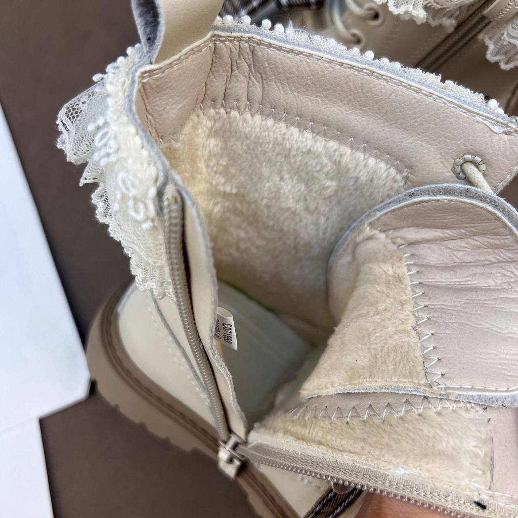 Girls' Plush-Lined Mid-Calf Winter Boots, 2025 Korean-Style Martin Boots, Sweet Cool Princess Fashion.