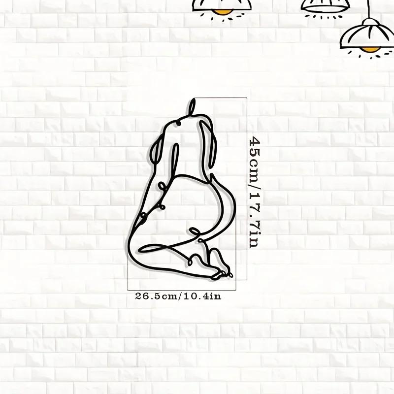 Charmante handgefertigte Metalldekoration - Rückwandbehang Arbeitszimmer. Eine entzückende Kombination aus Herren- und Damenschmuck für ein stilvolles Zuhause