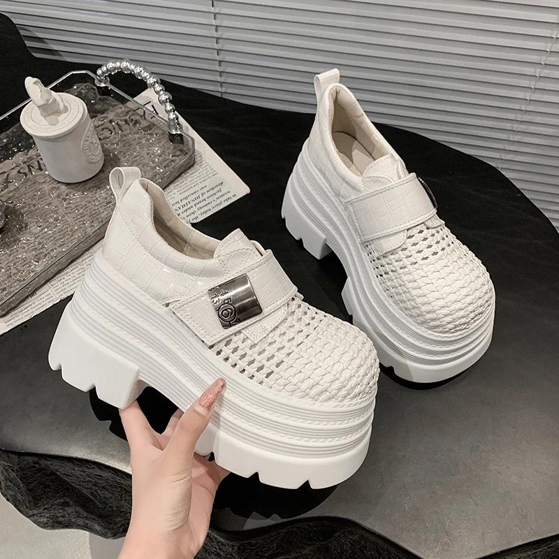 Fashion 8CM Women's Platform Slip-On Shoes Thick Bottom New Summer Hollow Leather Chunky Sneakers Breathable Outdoor High Heels Sandals