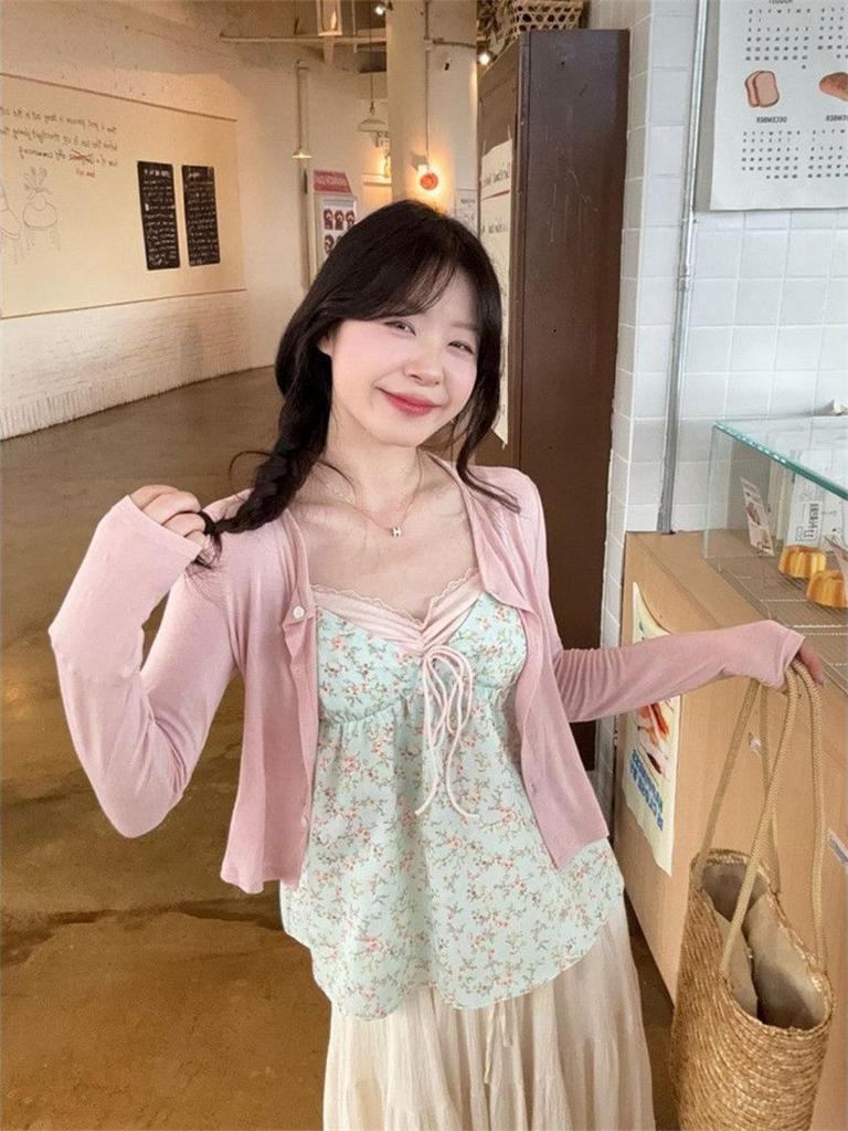 Sweet Floral Contrast Two-Piece Camisole – Korean Petite Summer Top