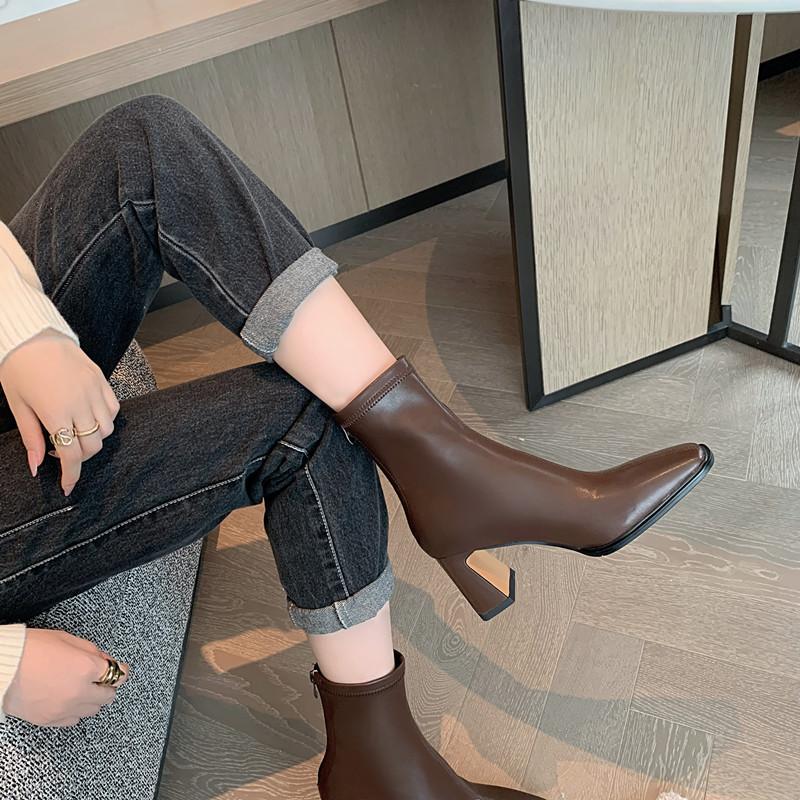 

Square head retro short boots women s autumn and winter high-heeled fashionable bare boots Korean version temperament versatile thick heel elastic thi 40 коричневий