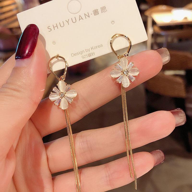 Silver Needle Opal Earrings Love Flower High-end Stud Earrings Earrings Pendants Niche Earrings Jewelry