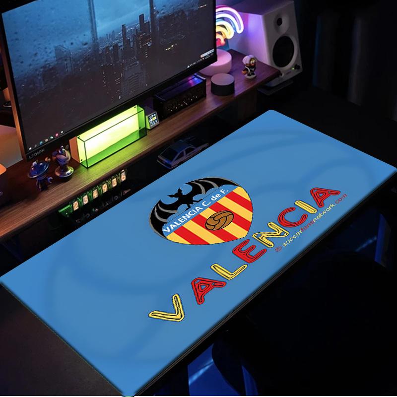 Valencia Crest Design Mouse Pad, Rubber Base, Mouse Pad for Gamers and Office Use, Gaming Desk , Easy To Clean Mat Christmas Fan Gifts