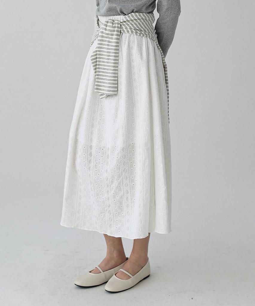Keullaepeu Cotton Lace Elastic Waist Long Skirt_Ivory