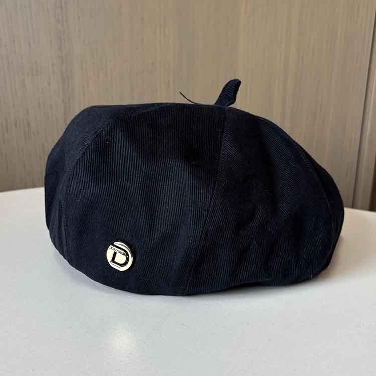 Metal Buckle Letter Mark Beret Female Japanese Literary And Artistic Painter Hat Solid Color Casual Versatile Pumpkin Hat