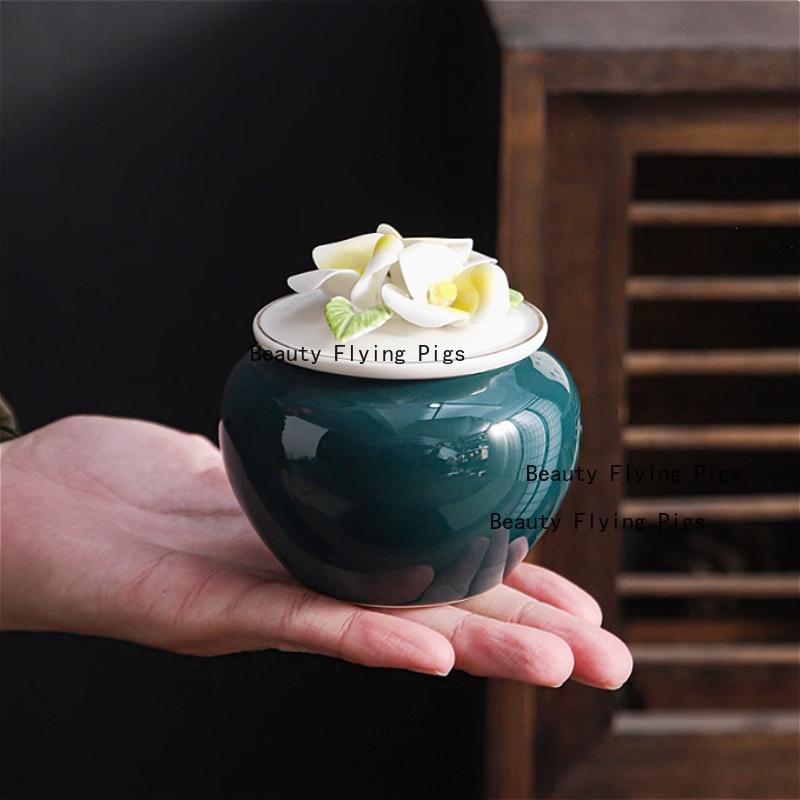 1pc Ceramic Handmade Flower Tea Jar, Kitchen Seasoning Jar, Household Green Tea/black Tea Storage Jar, Flower Cover Design