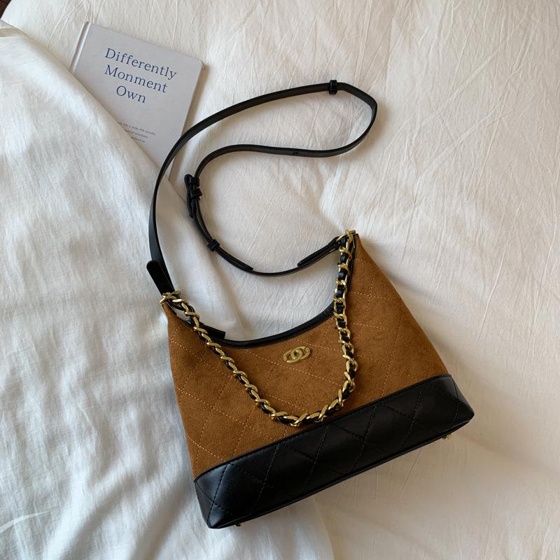 Super Fire Niche Contrasting Color Bag Women's 2025 Autumn and Winter New Versatile Super Fire Shoulder Underarm Dumpling Bag Messenger Bag