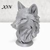 Realistische Wolfskopf-Dekoration 3D-gedruckte Figur, Statue mit rundem Ornament-Sockel, Wildtier-Skulptur für Zuhause Büro Bücherregal Schreibtisch