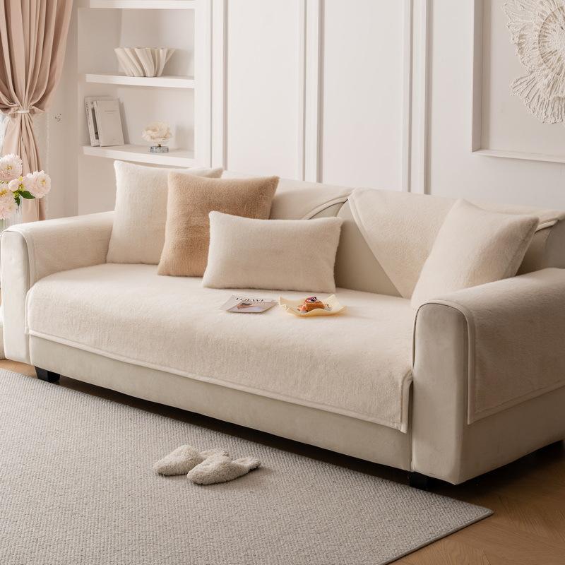 

Mink Velvet Non-Slip Sofa Cushion, Seat Cushion, Autumn And Winter Plush High-Luxury New Leather Sofa Cover, Thickened Universal Sofa Cover 70*70cm