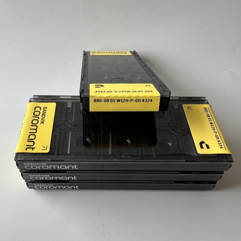 Sandvik / 880-0805W12H-P-GR 4324 / Original Swedish Hard Alloy Blade 10 Pcs