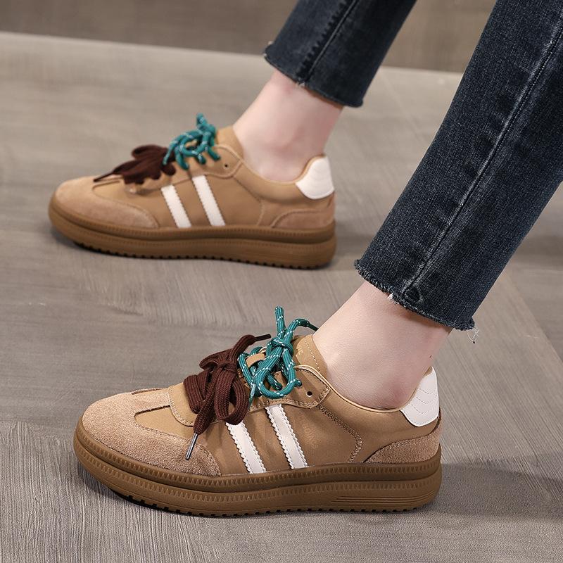 Leather Board Shoes Women's Autumn 2026 Soft-soled Versatile Women's Lace-up Casual Color Matching Sports Shoes