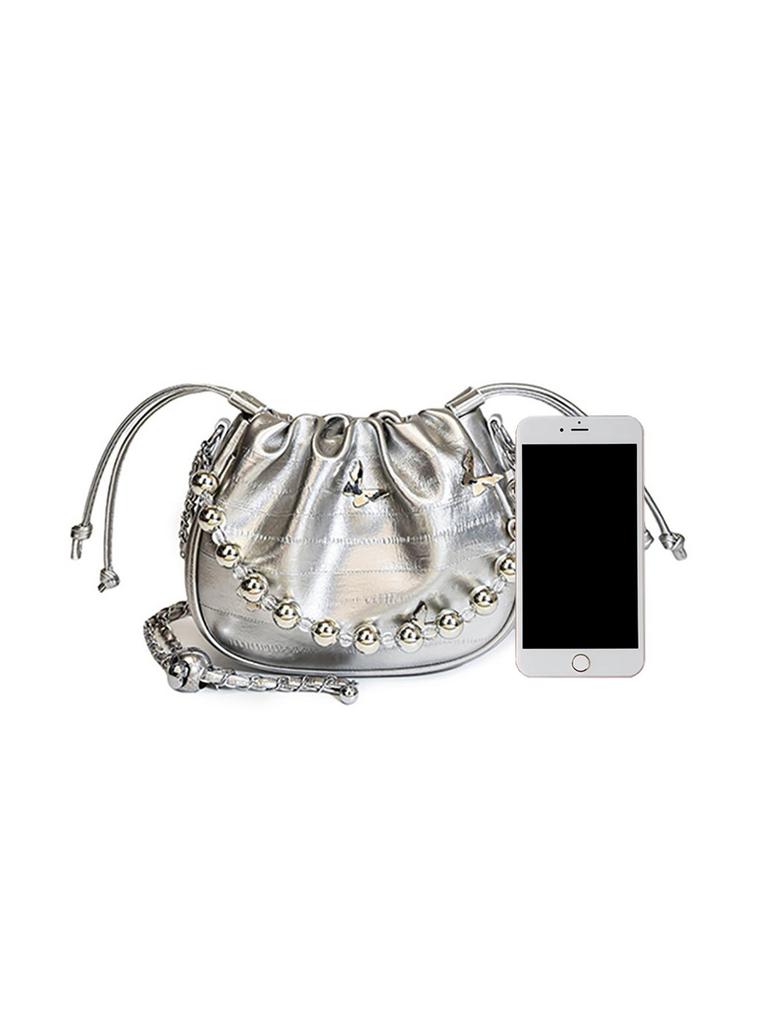 Silberfarbene geraffte Cloud Damen Umhänge-Schultertasche