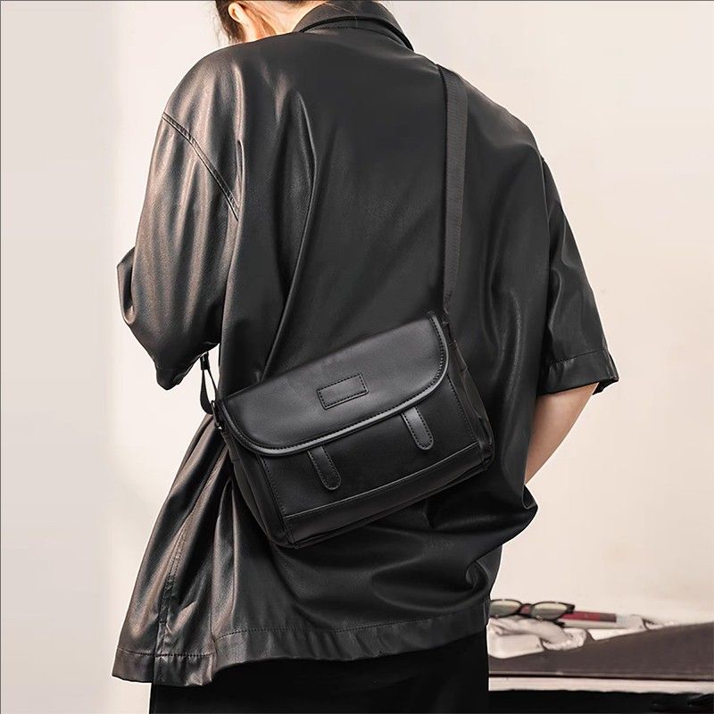 

Father s Day Gift Men s Messenger Bag Bag 2025 New Popular Light Luxury Commuter Chest Bag Shoulder Messenger Bag Black