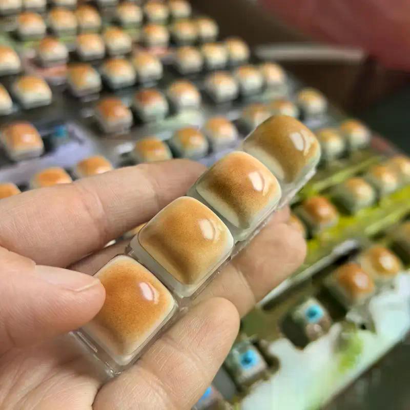 Mechanical Keyboard Switch Keycap Fidget Keychain Stress Relief Finger Clicker Decompression Toy Portable Keyring For Anxiety