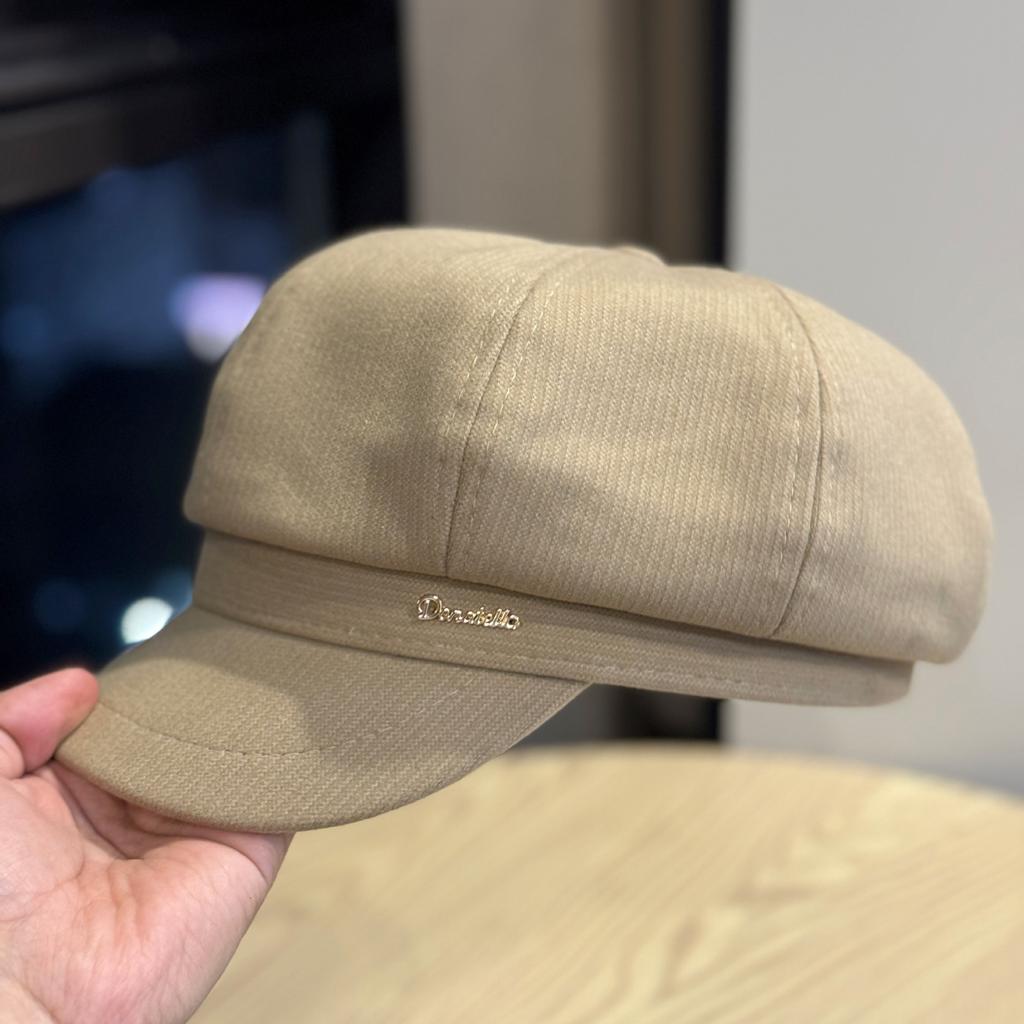 Black Beret Women's Autumn and Winter Face Showing Little Versatile Ins Octagonal Hat Literary Retro British Painter Hat Trend