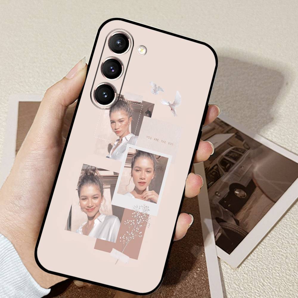 Zendaya Coleman Phone Case For Samsung Galaxy S21 S22 S23 S24ULTRA S25ULTRA FE Ultra Plus5G A52S S26 Soft Cover