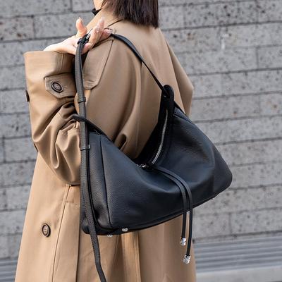 The First Layer of Cowhide New Soft Dumpling Bag Women's Versatile Niche High-end Handbag Shoulder Messenger Bag