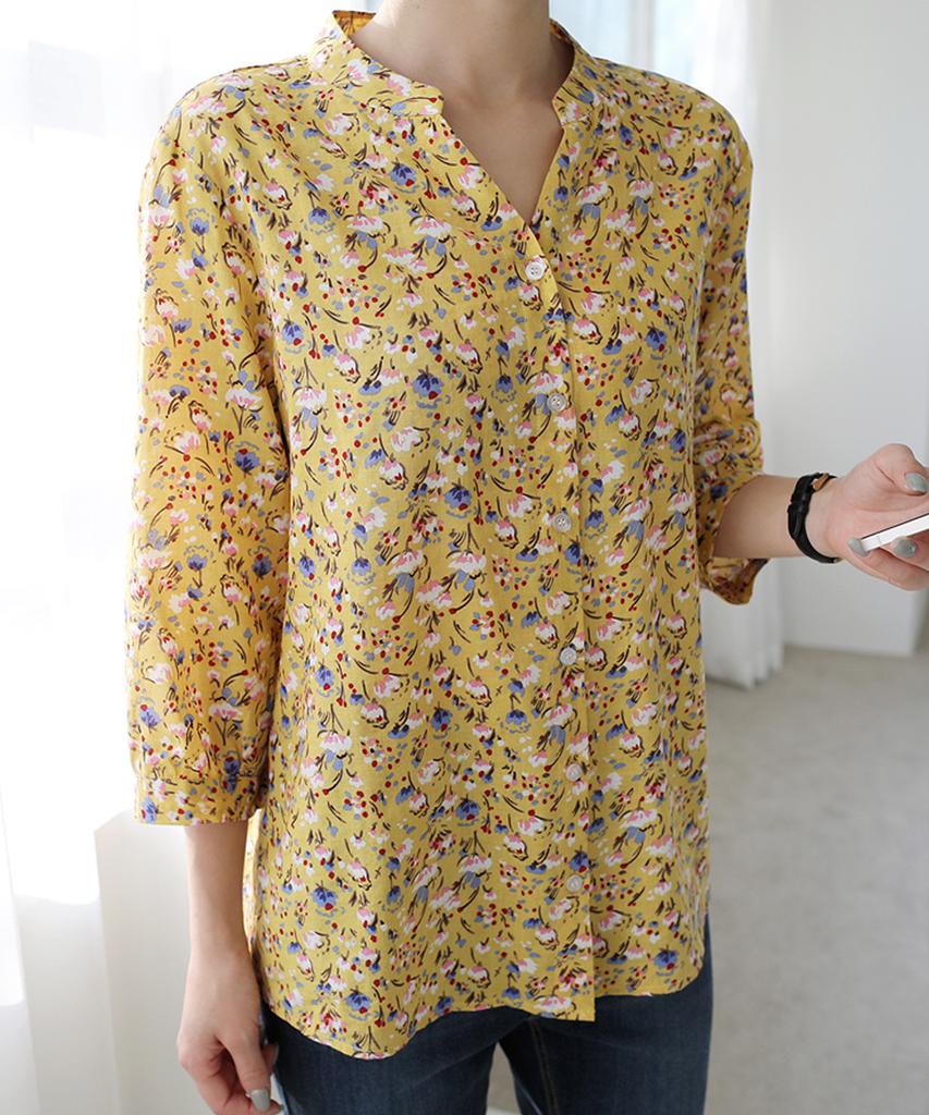 Ppaeppae Flower Slit Neck Shirred 3/4 Sleeve Blouse