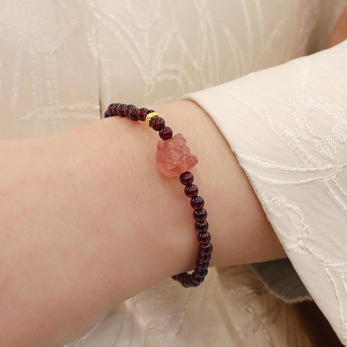 Natural Garnet Bracelet Strawberry Crystal Bangles Women Fashion Jewelry Accessories Gift