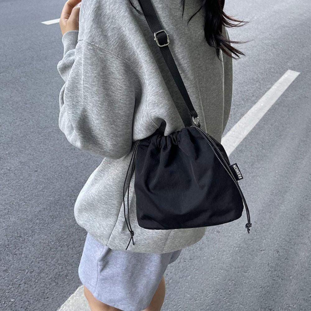 

Oxford Drawstring Bag Lightweight Crossbody Bag Trendy Shoulder Bag Girls рожевий