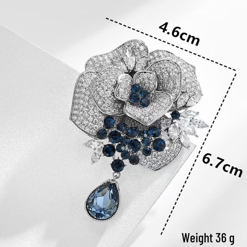 Exquisite Butterfly Rhinestone Brooch - Versatile 3D Floral Alloy Accessory for Women
