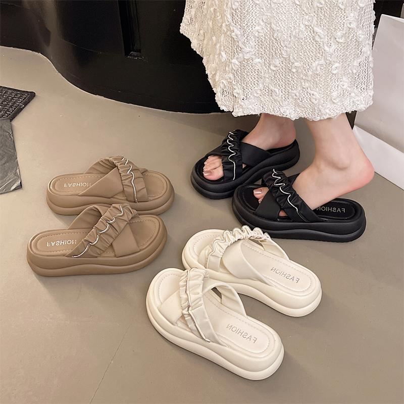 Fashion Shoes House Slippers Platform Slipers Women Slides Fashion 2025 Soft Luxury Casual Leisure Shoes Woman 2025 Slippers Soft Pantof