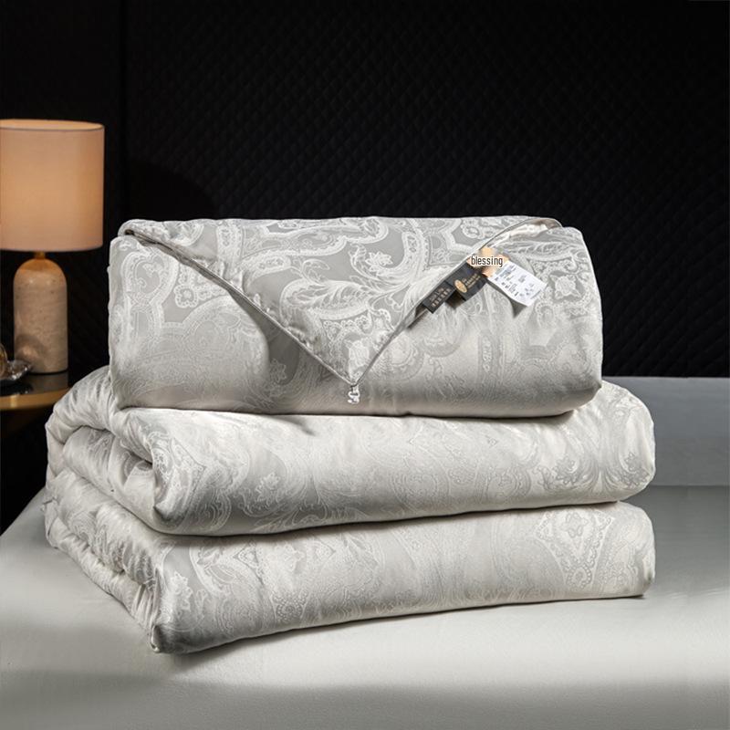 100% Regenerated Mulberry Silk Winter Comforter with Quality Certification
