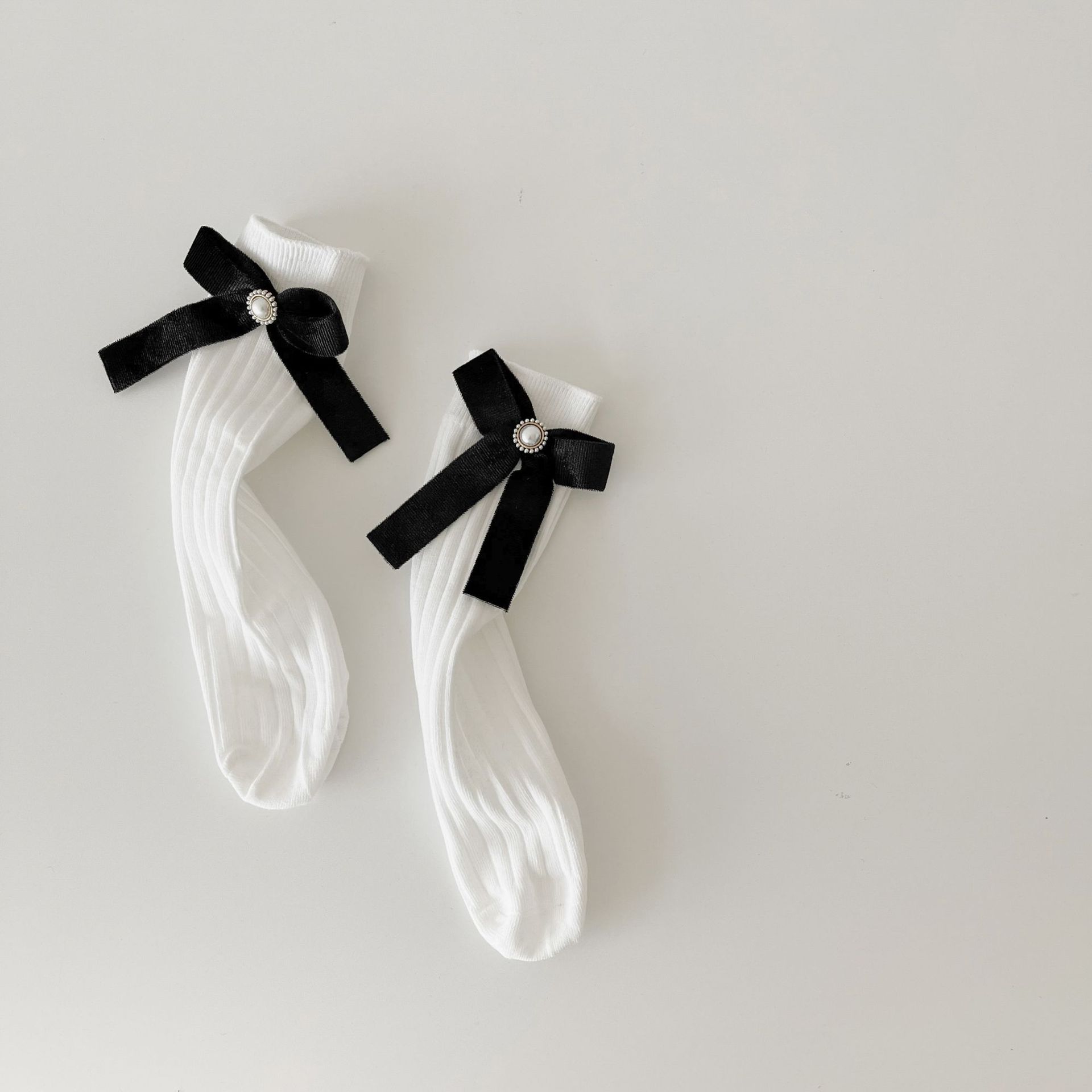 

1 шт., весенне-осенние носки для девочек, однотонные гольфы в полоску с жемчужным бантом, жаккардовые хлопковые носки до середины икры для девочек 3-8 лет