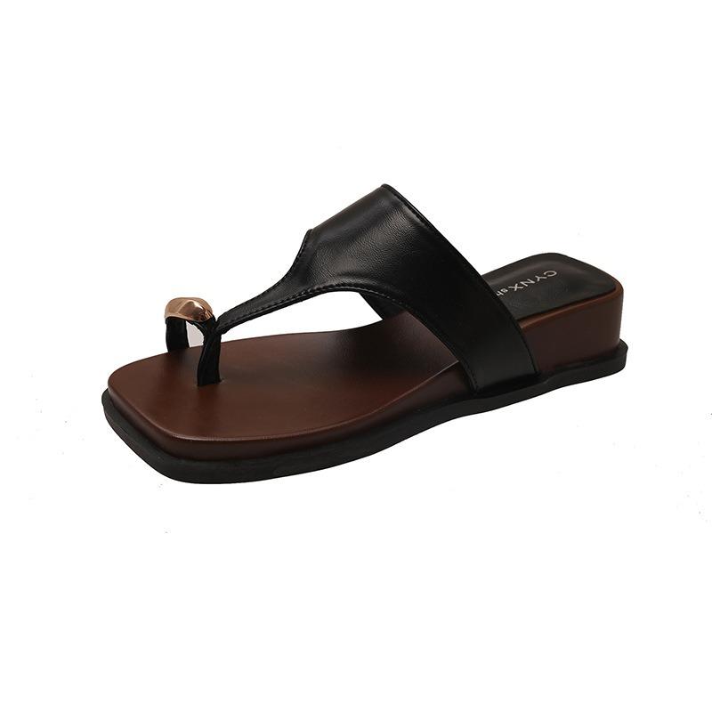 Fashion casual cover toe slope heels slippers women's summer wear new seaside vacation beach shoes cool slippers