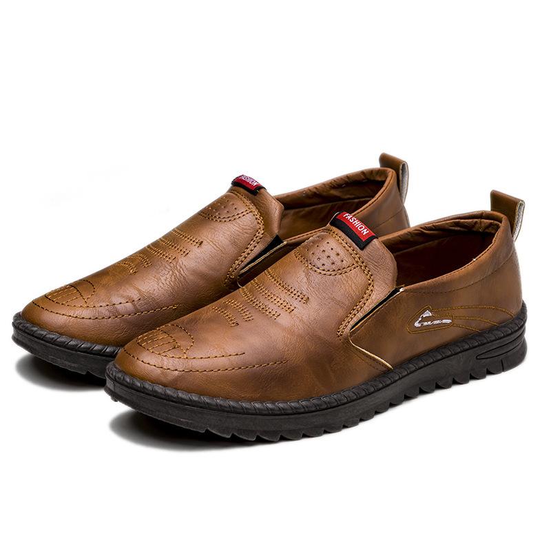 Men's Leather Shoes Spring and Summer New Soft Sole One-foot Kick Shoes Breathable Men's Shoes Comfortable Casual Shoes