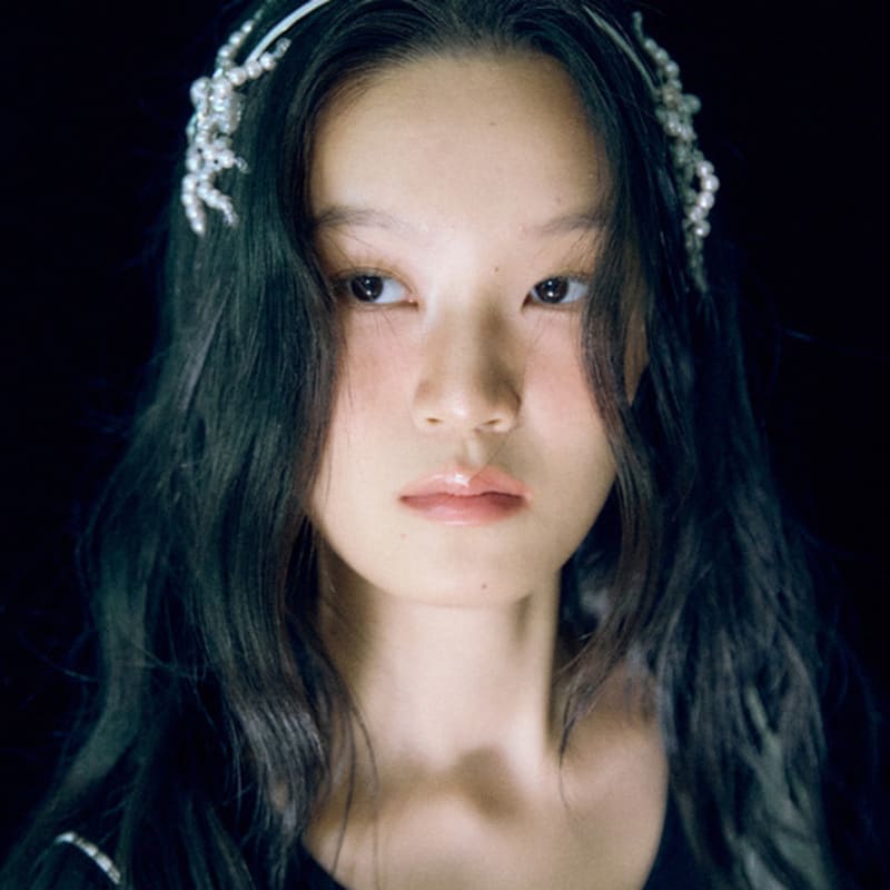 LOVUEE Tarantula Stirnband Weiß