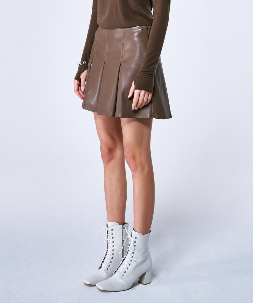 Kwajipyuliti Vegan Leather Godet Pleated Skirt (Hb)