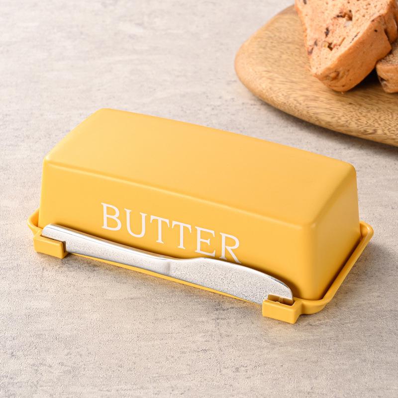 Cross-Border Plastic Butter Dish with Knife and Lid, Food-Grade PP for Kitchen and Refrigerator Storage.