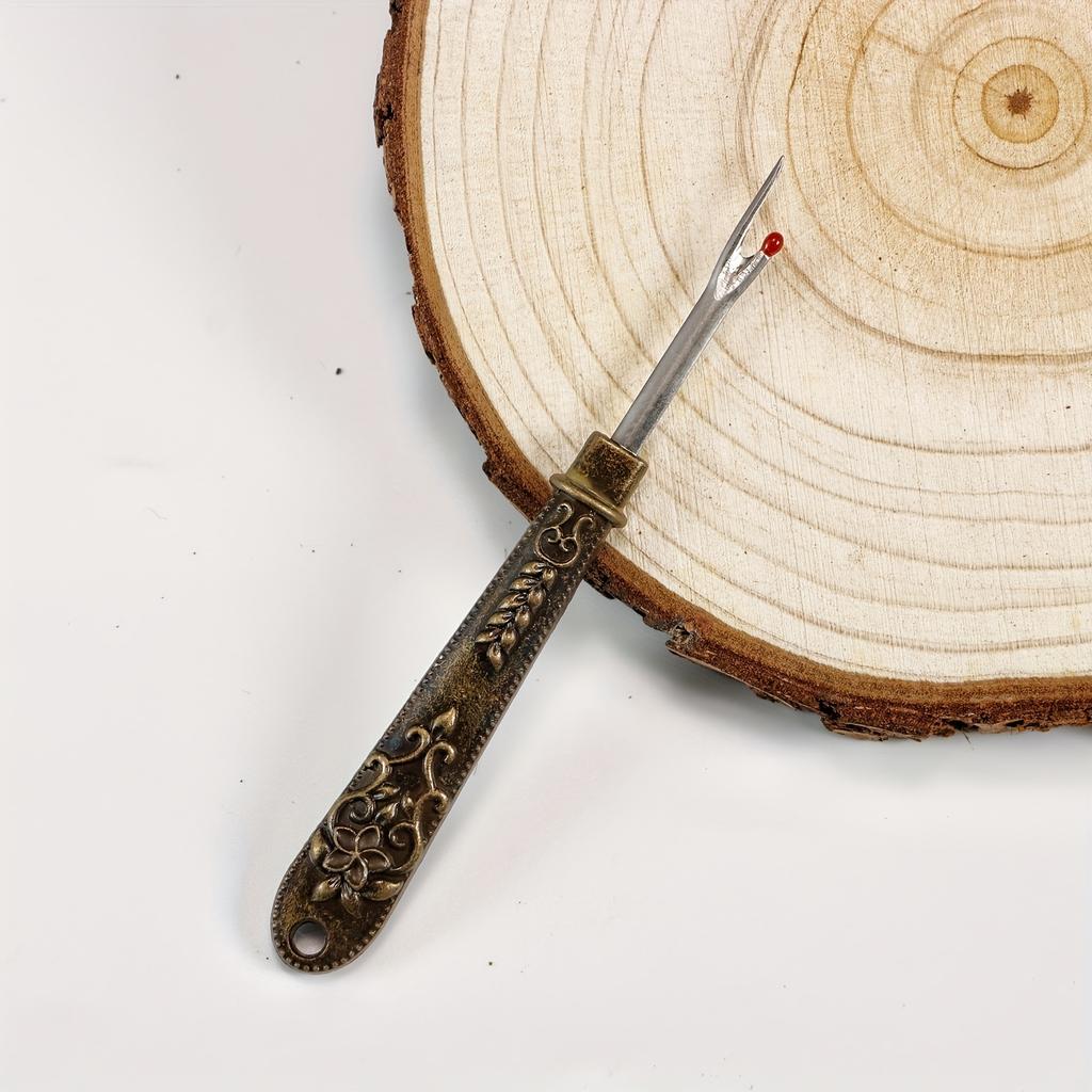 Hand-held Thread Picker and Cutter - Vintage Embroidery Thread Remover, Cross-stitch Sewing Tool - For Cutting Clothes