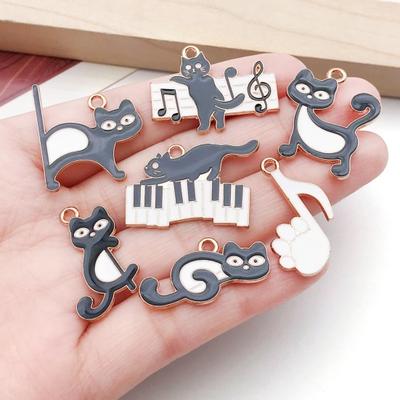 10 Stück Niedliche Katzen Schmuckanhänger Emaille Tieranhänger Schwarzes Kätzchen Armbandanhänger für DIY Schmuckherstellung Halsketten Ohrringe Schlüsselanhänger